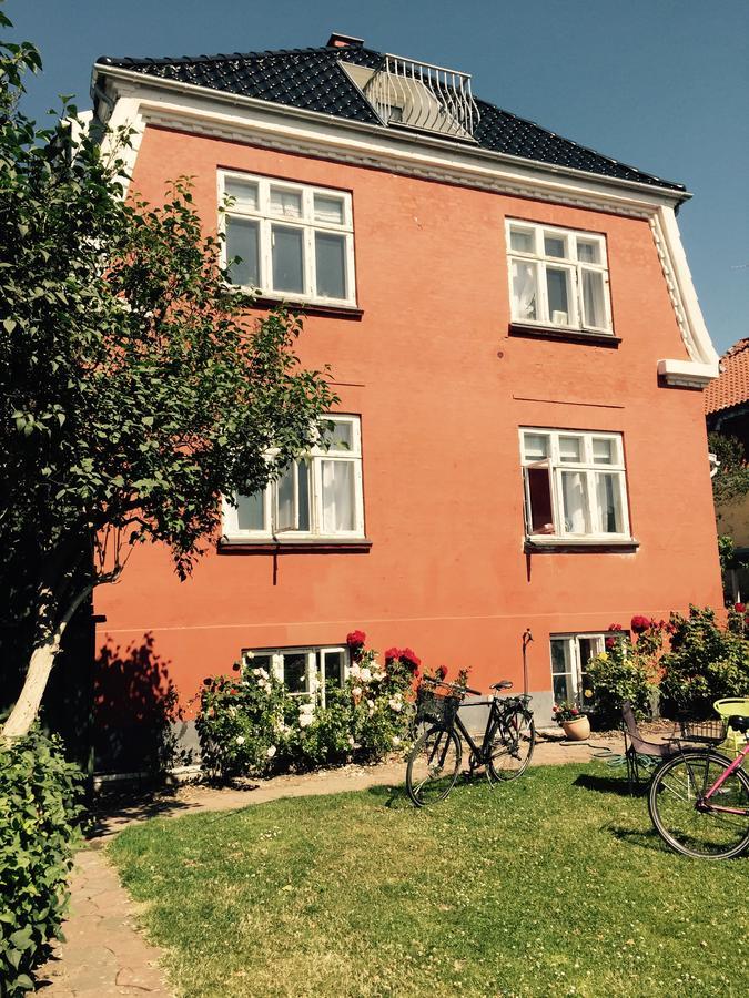 Bedandshower Copenhagen Exterior photo